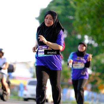 Runner Photo 8303308