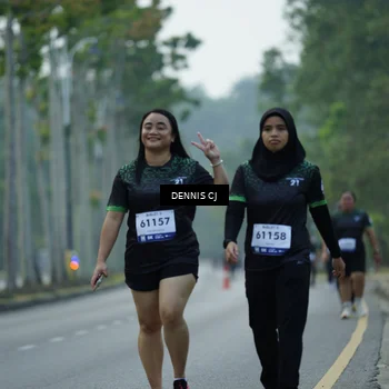 Runner Photo 8303311