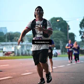 Runner Photo 8303317
