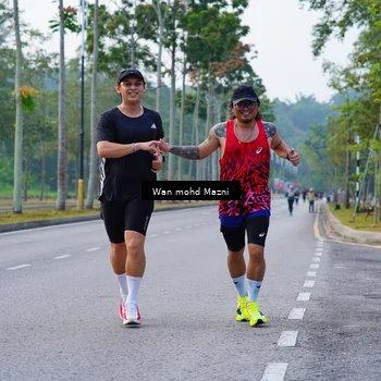 Runner Photo 8303325