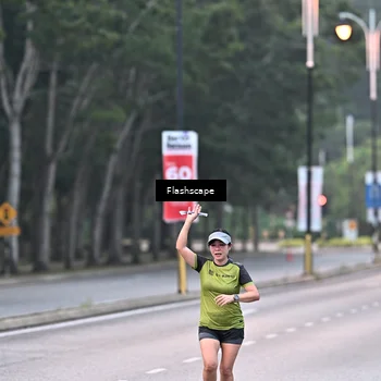 Runner Photo 8303339