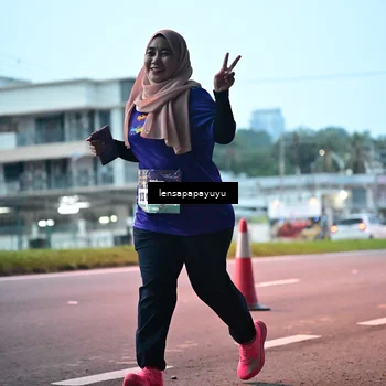 Runner Photo 8303371