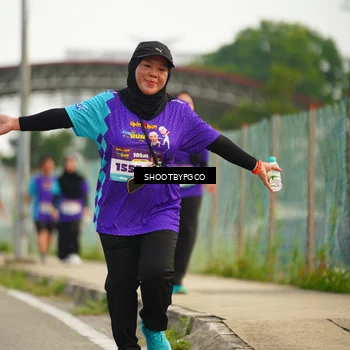 Runner Photo 8303400