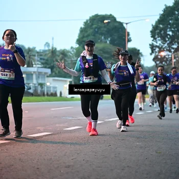Runner Photo 8303435