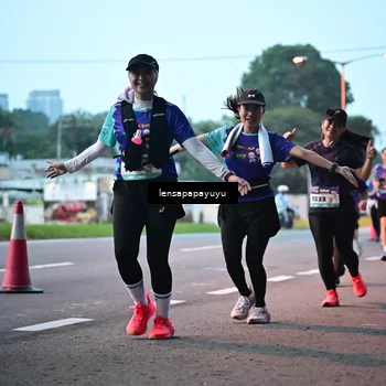 Runner Photo 8303453