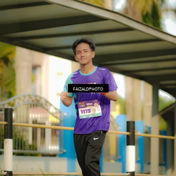 Runner Photo 8303461