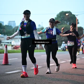 Runner Photo 8303462
