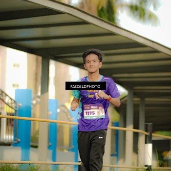 Runner Photo 8303477