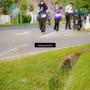 Runner Photo 8303503