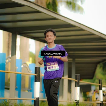 Runner Photo 8303513