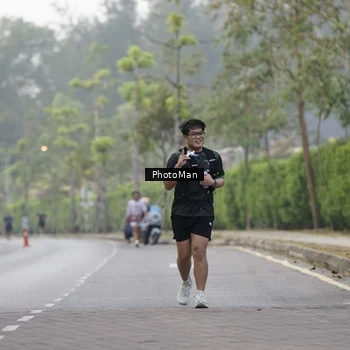 Runner Photo 8303553