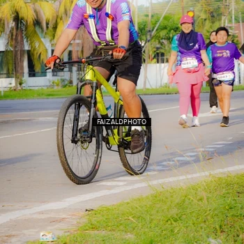 Runner Photo 8303608