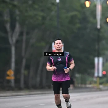 Runner Photo 8303640
