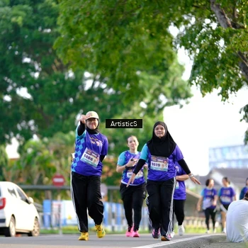 Runner Photo 8303657
