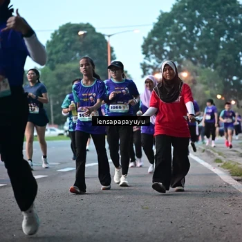 Runner Photo 8303664