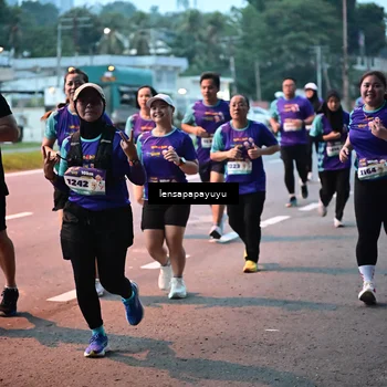 Runner Photo 8303824