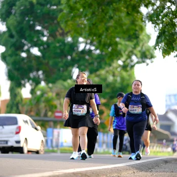 Runner Photo 8303853