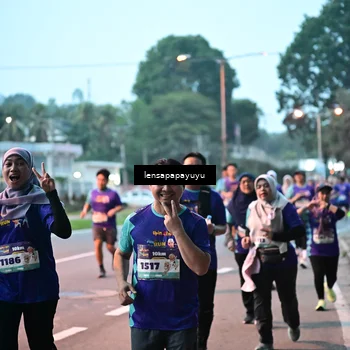 Runner Photo 8303881