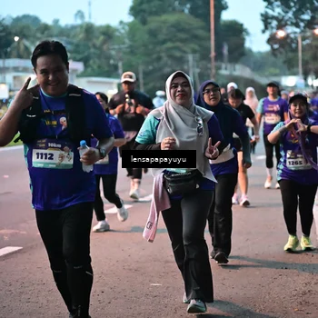 Runner Photo 8303929