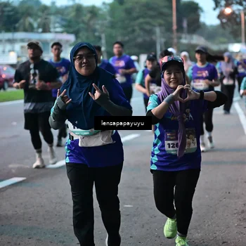 Runner Photo 8303940