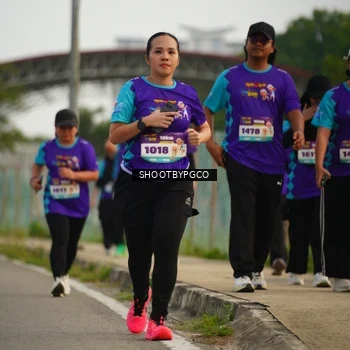 Runner Photo 8303960