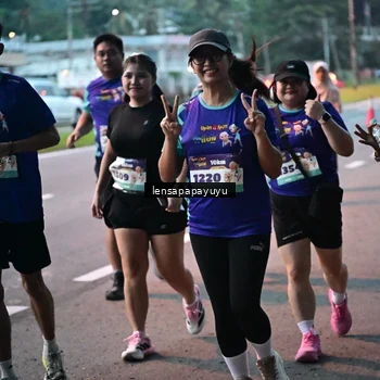 Runner Photo 8304003