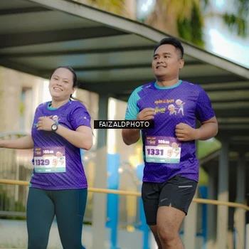 Runner Photo 8304010