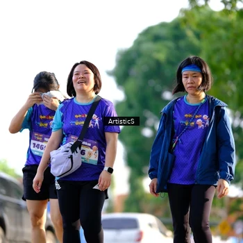 Runner Photo 8304014