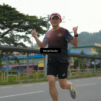 Runner Photo 8304019
