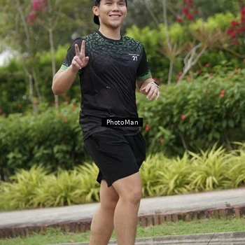 Runner Photo 8304031