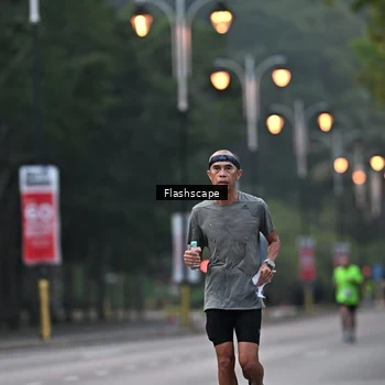 Runner Photo 8304033