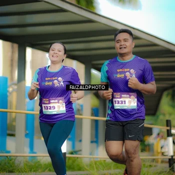 Runner Photo 8304037
