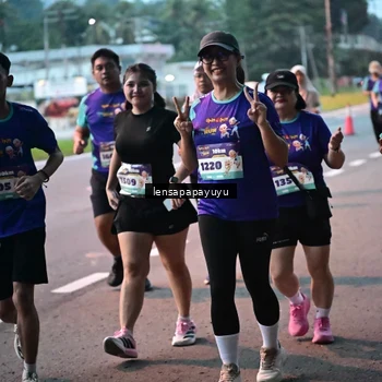 Runner Photo 8304047
