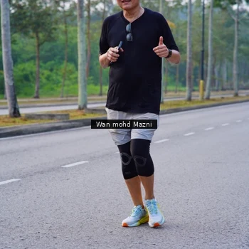 Runner Photo 8304071