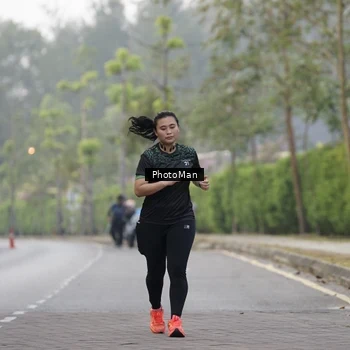 Runner Photo 8304104