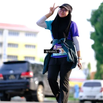 Runner Photo 8304141