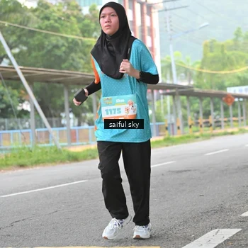 Runner Photo 8304174