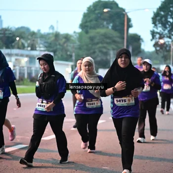 Runner Photo 8304176
