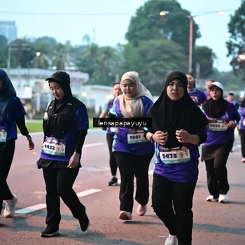 Runner Photo 8304177