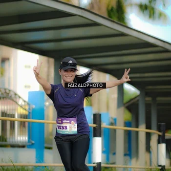 Runner Photo 8304181