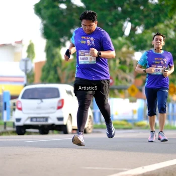 Runner Photo 8304199