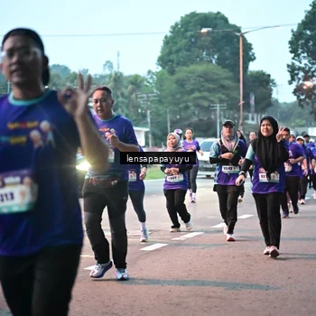 Runner Photo 8304208