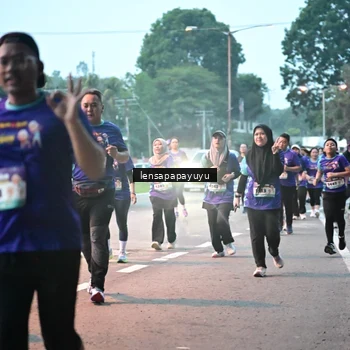 Runner Photo 8304234