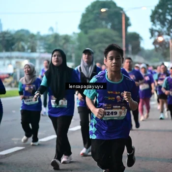 Runner Photo 8304235