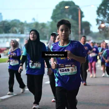 Runner Photo 8304263