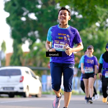Runner Photo 8304306