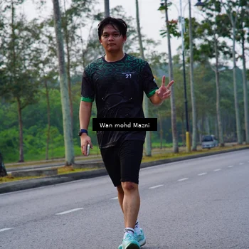 Runner Photo 8304312