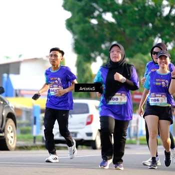 Runner Photo 8304324