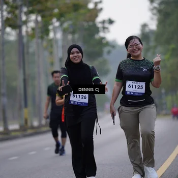 Runner Photo 8304329
