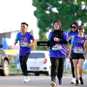 Runner Photo 8304332